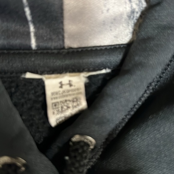 Under Armour black hoodie / Medium - Picture 2 of 4